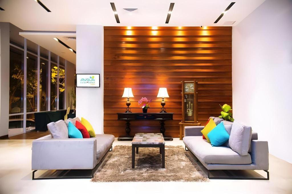 Ayola First Point Hotel Пеканбару Экстерьер фото